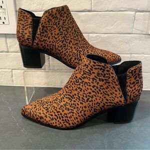 NWT sanctuary sz 9.5 Revel spotted calf hair leather ankle booties